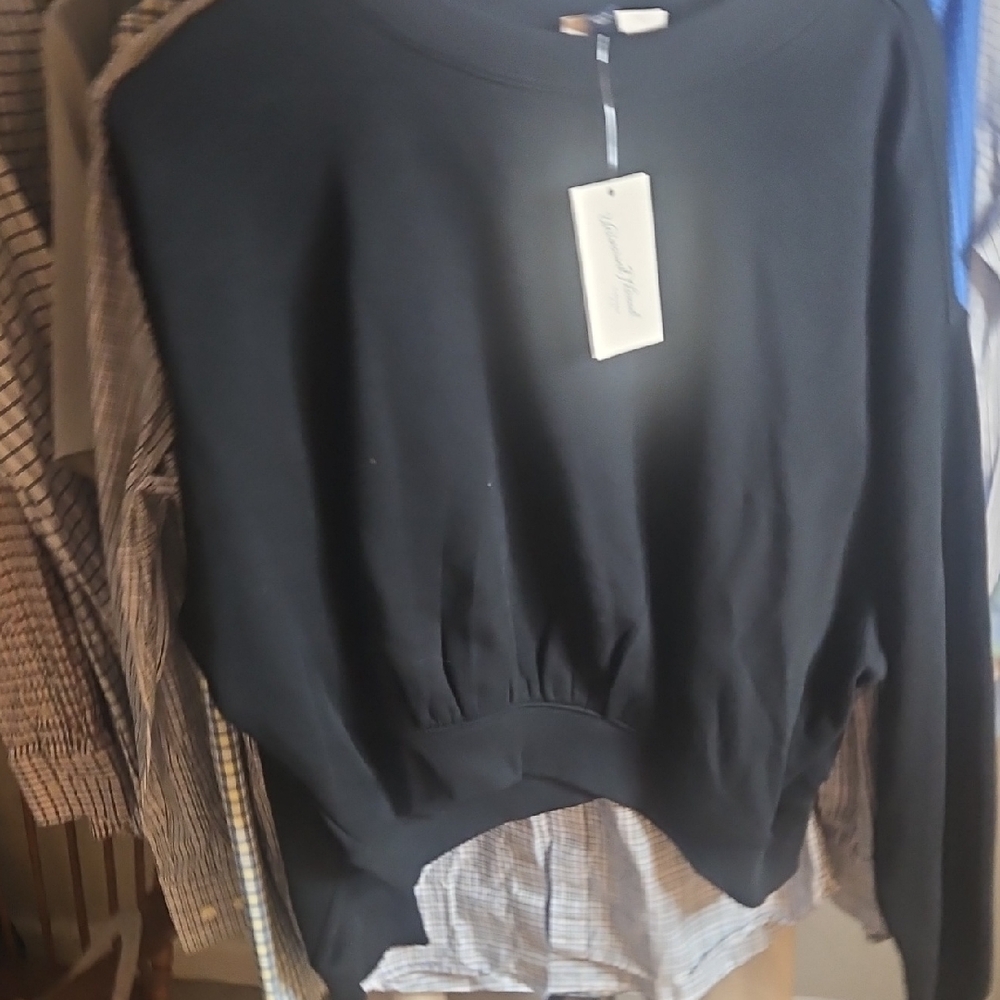 Black‎ Cropped Sweatshirt